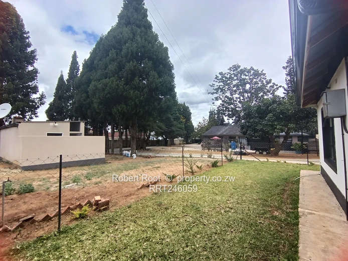 3 bed family cluster home in Greendale