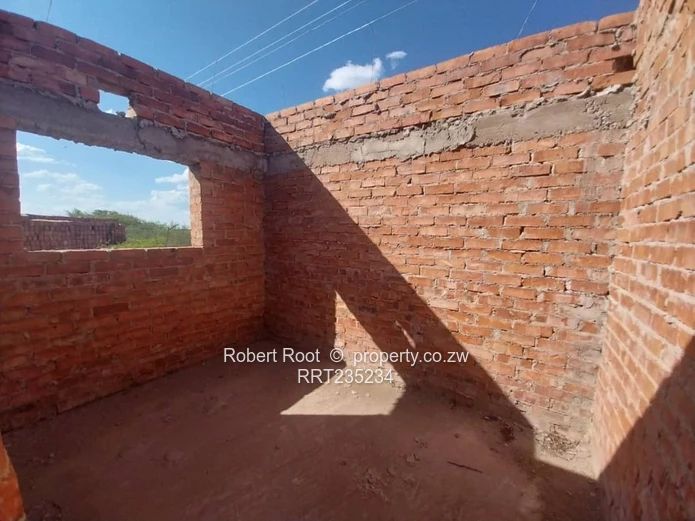Incomplete 3 Bed House-Hopeville Bulawayo