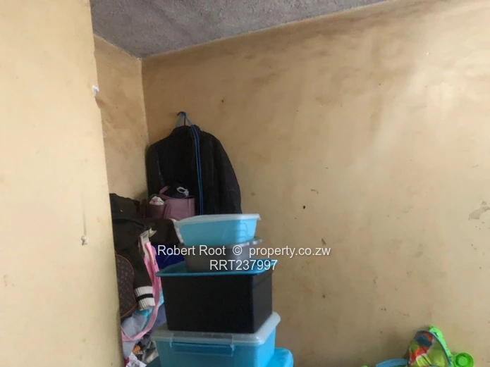 Fixer Up In Kuwadzana Ex