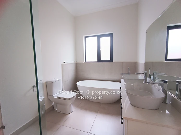 Neat 3 bedroomed Townhouse to rent in Borrowdale