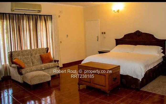 7 room Guest Lodge in Victoria Falls