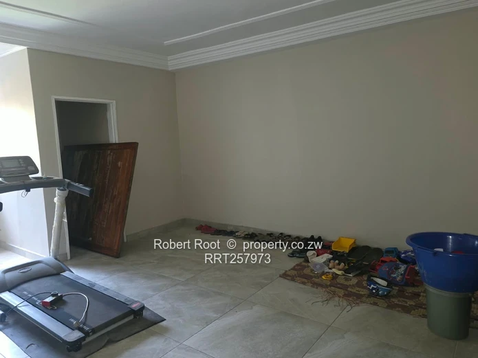 6 Bedroom Executive Townhouse to Rent in Helensvale