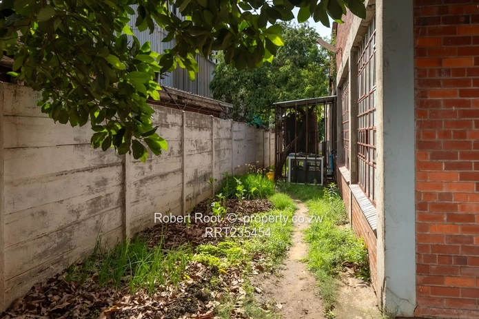 Industrial/Warehouse Property - New Ardbennie