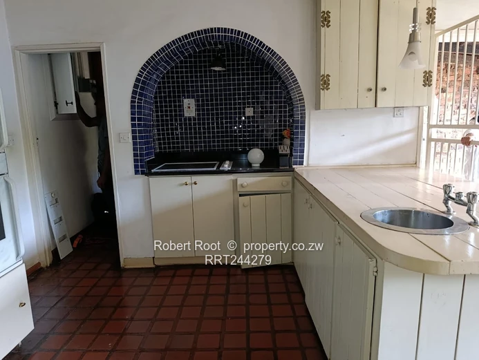 Commercial Property To Rent In Avondale