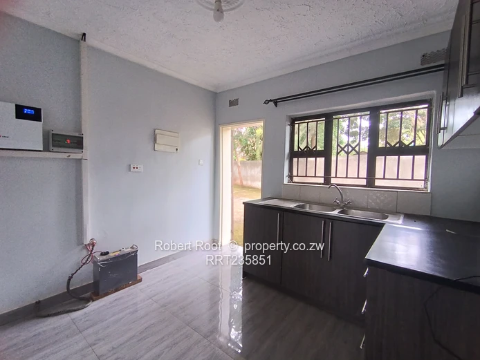 3 bed cottage in Marlborough