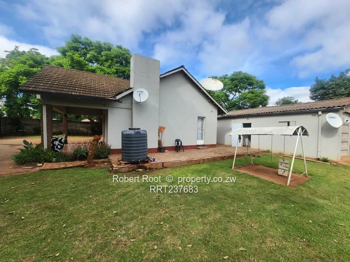 3-Bedroom House for Rent in Craneborne