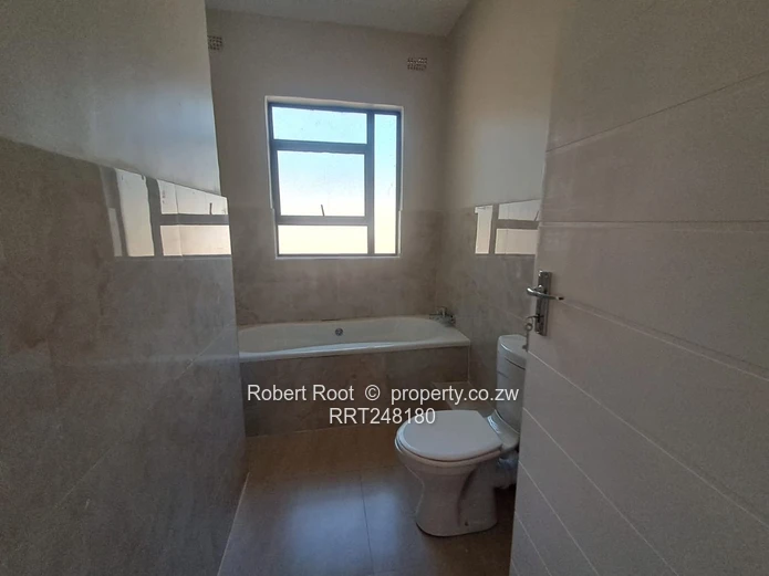 Brand new 4 bed family cluster