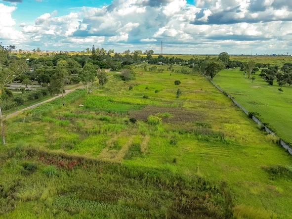 Commercial & Industrial Land