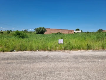 Commercial & Industrial Land