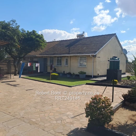 Close to CBD or Highfield Rd (Sole Mandate)