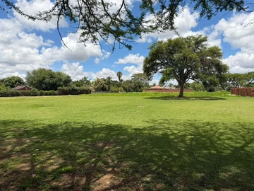 Commercial & Industrial Land