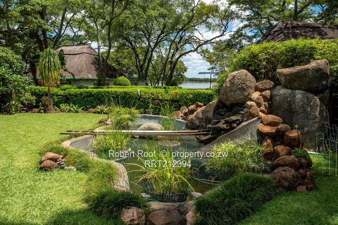 Lakeside Oasis – Ideal Family Home (Sole Mandate)
