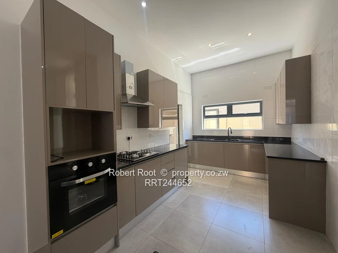 3-Bed Simplex in Pomona