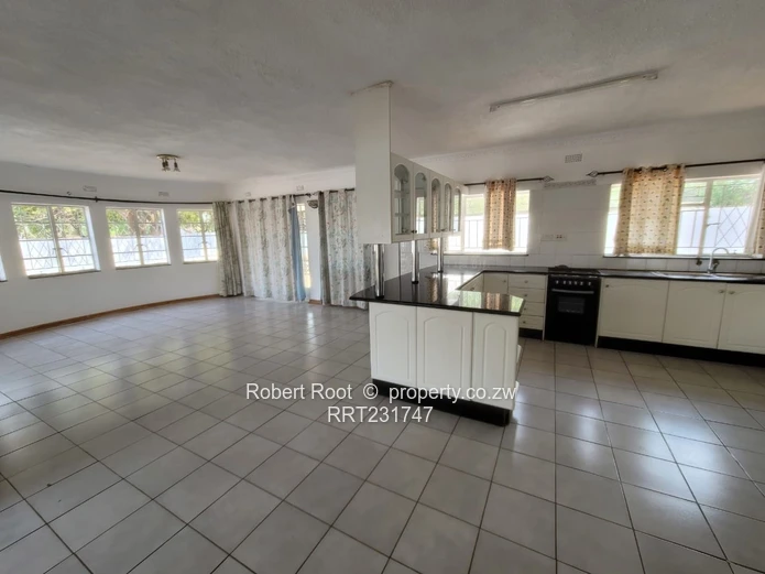 3 bed family home in Twinlakes Norton