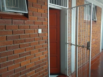 2 Bedroom Garden Flat