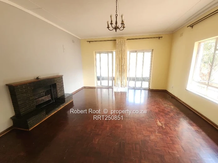 Charming 3 bedroom family home to let in Northwood