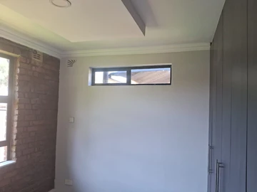 3 Bedroom Flat & Apartment