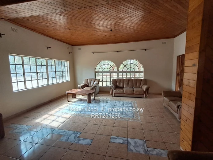 3 bed family home in Mandara